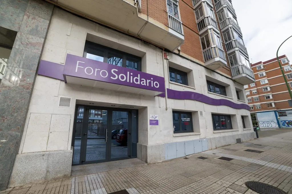 Foro Solidario, fachada